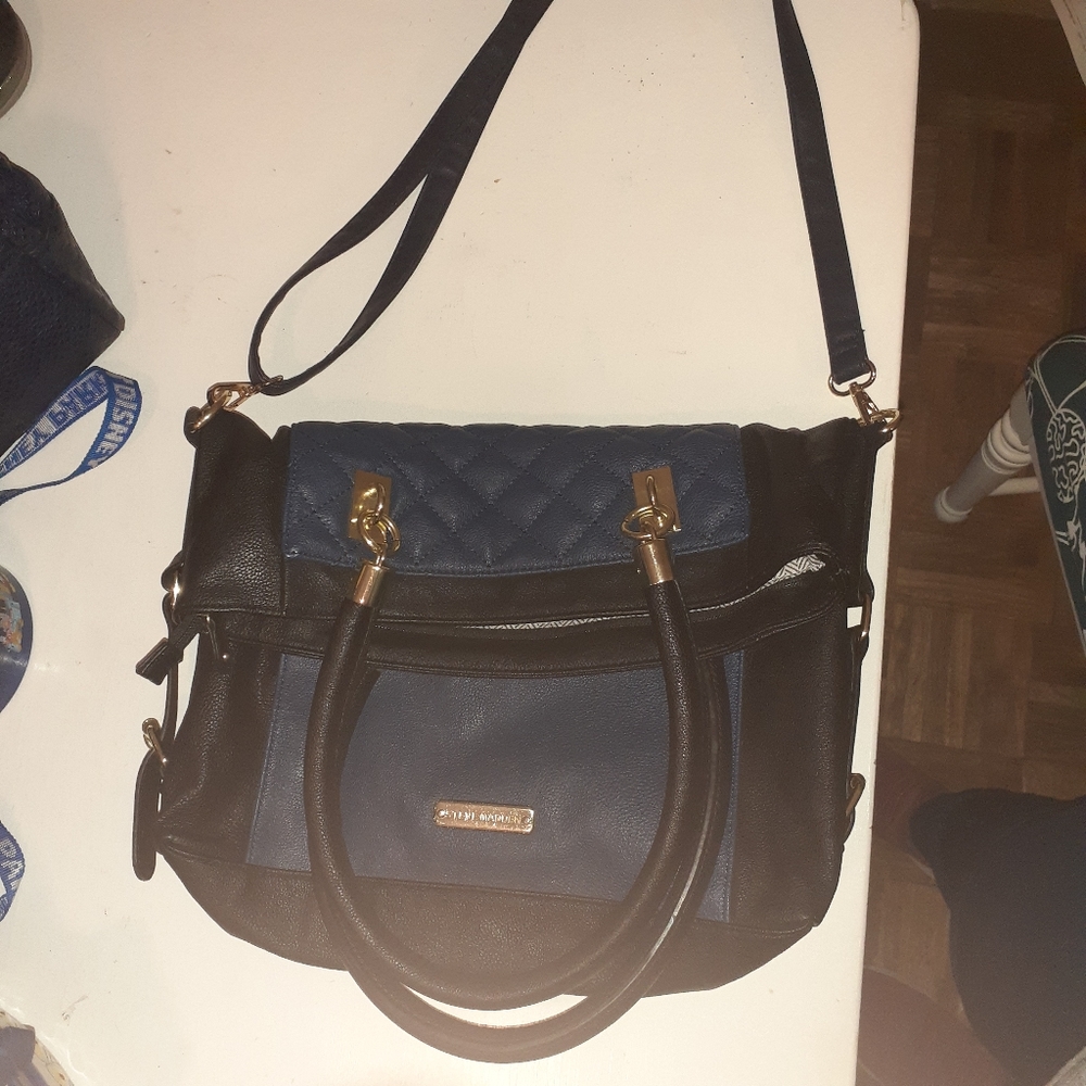 Versatile Purse - image 3